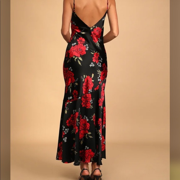 Extra Sultry Black Floral Print Satin Cowl Neck Maxi Dress - Picture 3 of 7